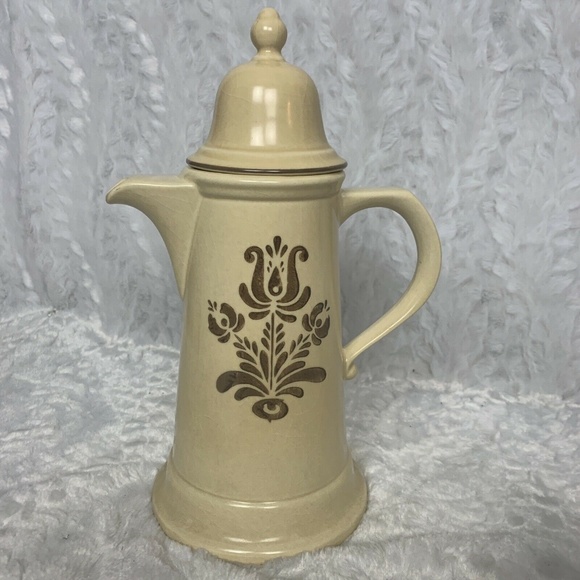 Pfaltgraff Village Vintage Large 7 Cup Coffee Pot - Picture 2 of 7